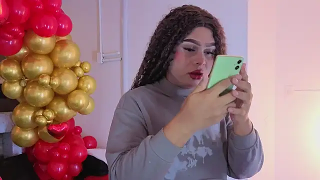 Snapshot of megara_hott chatting on February 2026 02:20:02 PM megara hott online show from February 2026 02:20:02 PM