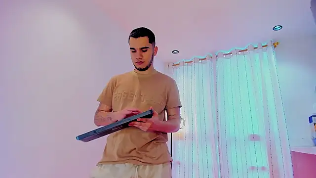 TheBatMansion online show from April 2026 10:32:01 PM