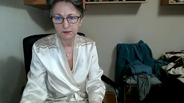 katemodel online show from November 2025 06:01:01 AM