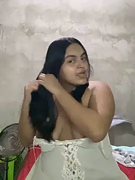 Snapshot of veronicarodriguezx chatting on June 2026 04:32:02 AM veronicarodriguezx online show from June 2026 04:32:02 AM