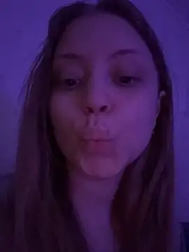 Snapshot of MollyHilton chatting on March 2026 03:36:02 PM MollyHilton online show from March 2026 03:36:02 PM