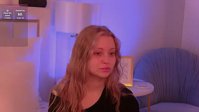 MollyHilton online show from March 2026 06:02:02 PM