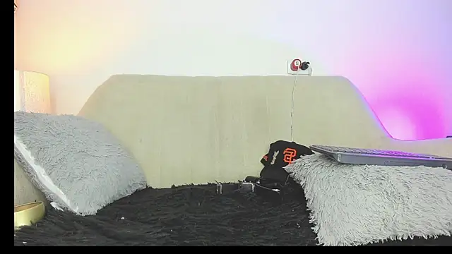 Snapshot of drakomilck1 chatting on February 2026 06:09:01 PM drakomilck1 online show from February 2026 06:09:01 PM