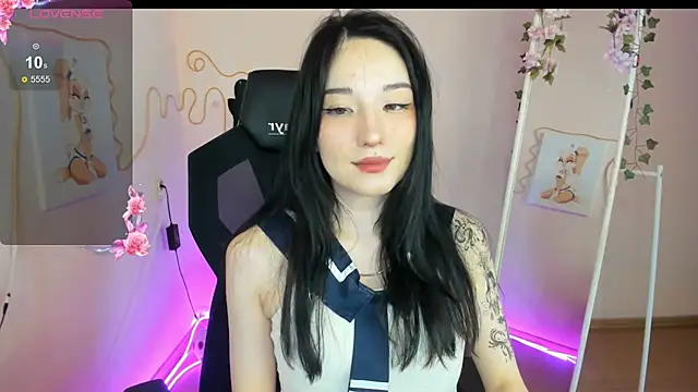 AliceeinWonderlanddd online show from March 2026 03:12:01 AM