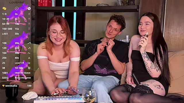 Three Some Dream online show from May 2026 06:46:01 PM