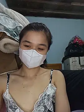 Snapshot of Daisy-lusia2026 chatting on May 2026 12:10:02 PM Daisy-lusia2026 online show from May 2026 12:10:02 PM