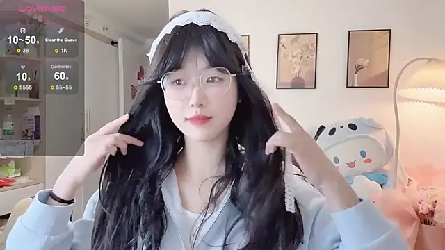 Luminous4173 online show from April 2026 08:51:02 AM