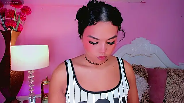 Maia Hotts online show from July 2026 08:55:01 PM
