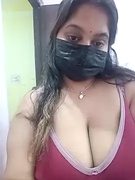 Snapshot of Aliya_Hott chatting on March 2026 06:50:02 AM Aliya Hott online show from March 2026 06:50:02 AM