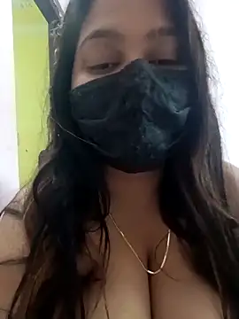 Snapshot of Aliya_Hott chatting on April 2026 06:01:01 PM Aliya Hott online show from April 2026 06:01:01 PM