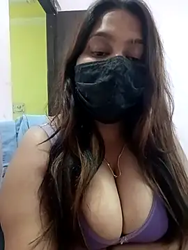 Snapshot of Aliya_Hott chatting on April 2026 04:12:01 PM Aliya Hott online show from April 2026 04:12:01 PM