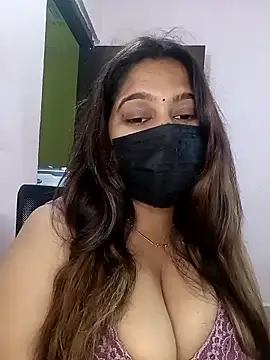 Snapshot of Aliya_Hott chatting on April 2026 05:22:01 AM Aliya Hott online show from April 2026 05:22:01 AM