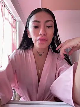 Bonny Eva online show from April 2026 03:17:02 PM