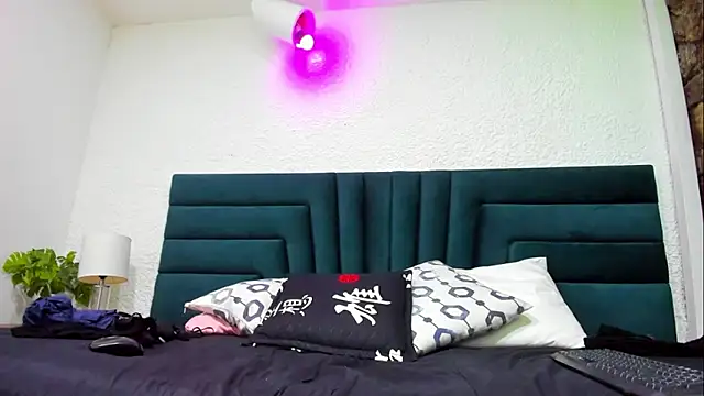 Dahliablack online show from March 2026 12:45:02 PM