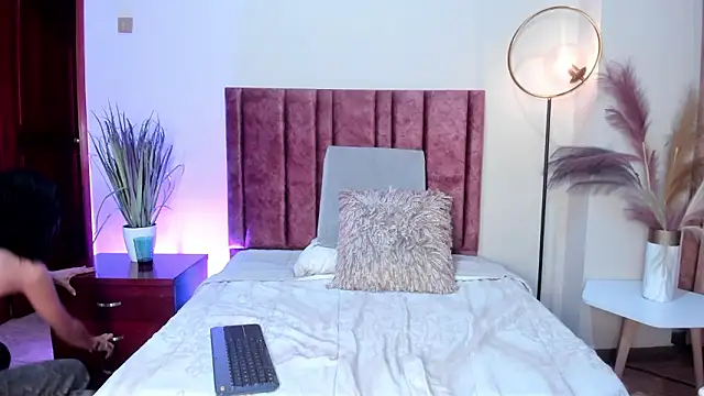 AylaStone online show from February 2026 06:15:02 PM