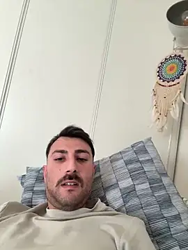 Snapshot of Aliiiix chatting on April 2026 03:01:01 PM Aliiiix online show from April 2026 03:01:01 PM