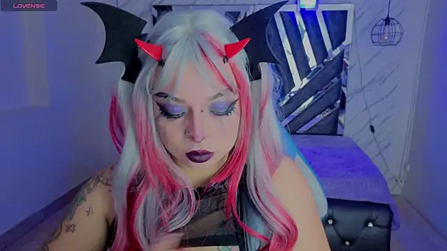  Vermell  online show from March 2026 08:31:01 PM