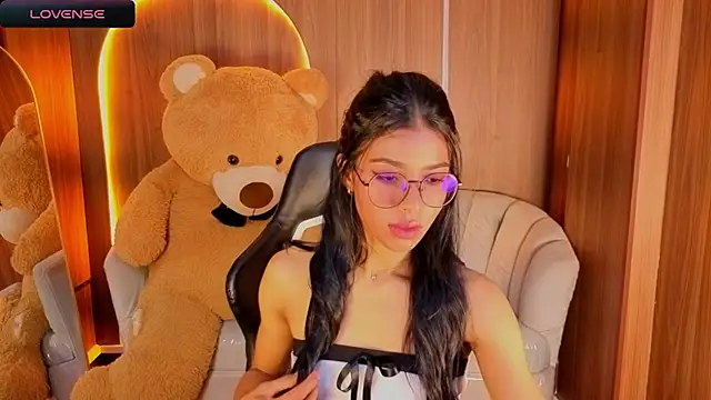 Alina b  online show from February 2026 08:14:02 PM