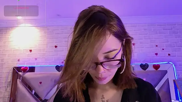 HarperrWest online show from April 2026 08:35:02 PM