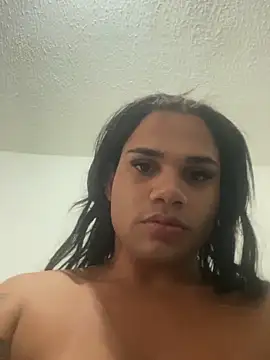 lavinyaalencar22 online show from March 2026 05:16:01 PM