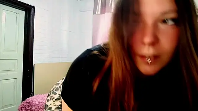 Snapshot of NotYourDoll chatting on May 2026 06:31:02 AM NotYourDoll online show from May 2026 06:31:02 AM