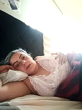 Snapshot of maynor_1998 chatting on February 2026 02:18:01 PM maynor 1998 online show from February 2026 02:18:01 PM