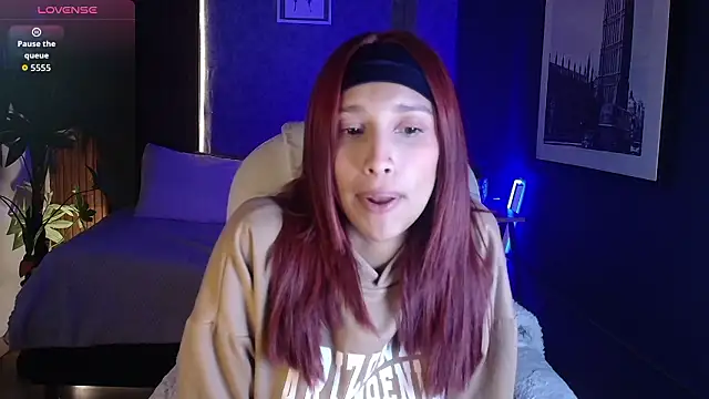 Snapshot of saphire_ chatting on March 2026 02:02:01 AM saphire online show from March 2026 02:02:01 AM