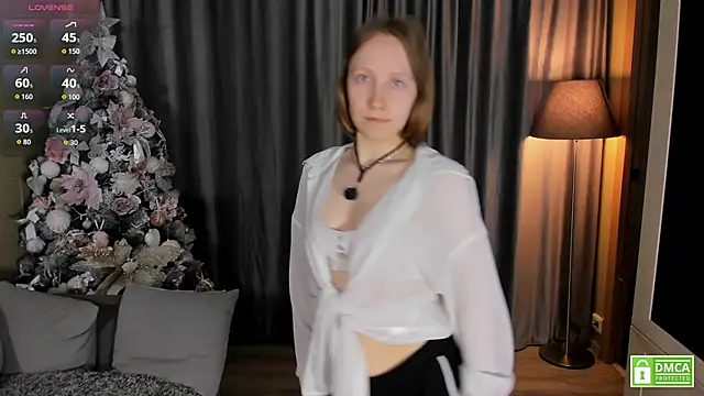 Snapshot of Cutie_Ellis chatting on April 2026 04:48:01 AM Cutie Ellis online show from April 2026 04:48:01 AM
