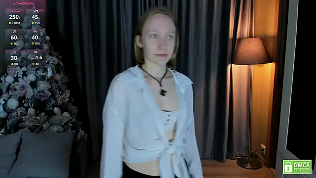 Snapshot of Cutie_Ellis chatting on May 2026 04:45:02 PM Cutie Ellis online show from May 2026 04:45:02 PM