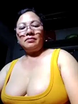 Cold-girlr12 online show from June 2026 06:05:02 PM