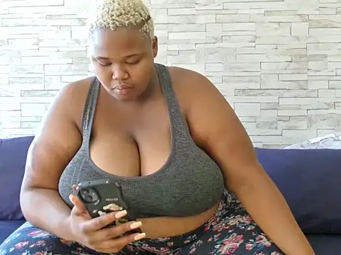 BustyBmw online show from March 2026 08:29:01 AM