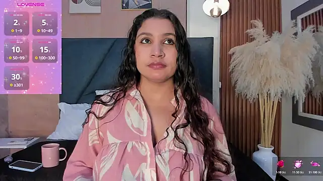 Snapshot of Victoria_Rosee chatting on April 2026 12:50:01 PM Victoria Rosee online show from April 2026 12:50:01 PM