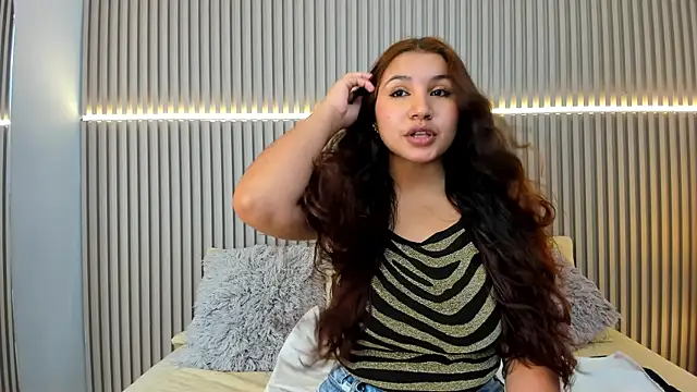 Snapshot of Victoria_Rosee chatting on July 2026 02:43:01 PM Victoria Rosee online show from July 2026 02:43:01 PM
