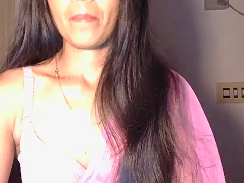 Snapshot of Qute_flora chatting on May 2026 06:26:01 PM Qute flora online show from May 2026 06:26:01 PM