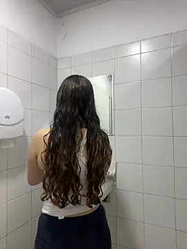 Annie bonnie  online show from February 2026 11:42:02 AM