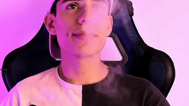 Snapshot of Angel_eros_ chatting on March 2026 05:42:01 AM Angel eros online show from March 2026 05:42:01 AM