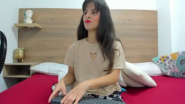 luz-miiaa online show from February 2026 11:40:01 AM