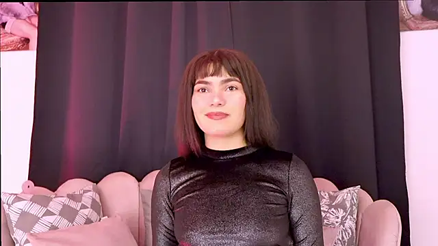 Snapshot of dakotacollins_ chatting on June 2026 02:23:01 AM dakotacollins online show from June 2026 02:23:01 AM