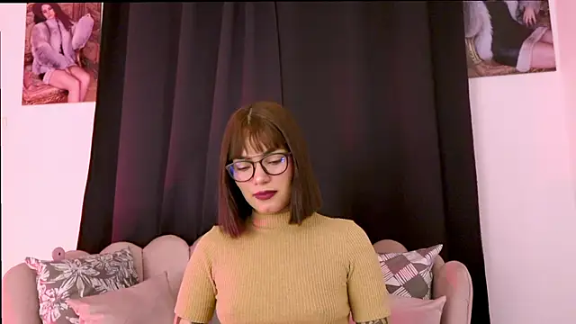 Snapshot of dakotacollins_ chatting on June 2026 04:45:01 AM dakotacollins online show from June 2026 04:45:01 AM