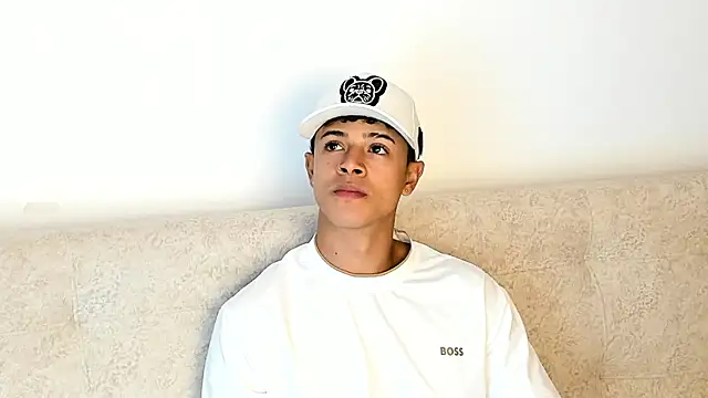 Snapshot of _Alex_Colton chatting on February 2026 10:14:02 PM Alex Colton online show from February 2026 10:14:02 PM