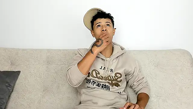 Snapshot of _Alex_Colton chatting on February 2026 11:24:02 PM Alex Colton online show from February 2026 11:24:02 PM