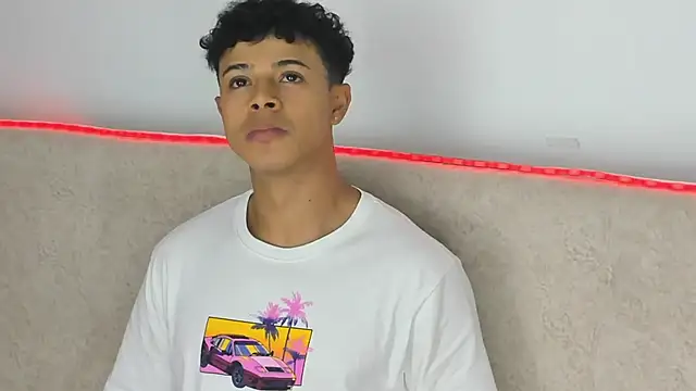 Snapshot of _Alex_Colton chatting on February 2026 10:11:02 PM Alex Colton online show from February 2026 10:11:02 PM