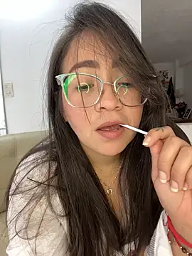 alisbloom online show from February 2026 06:14:01 PM