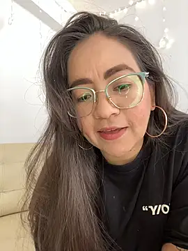 alisbloom online show from February 2026 05:42:02 PM