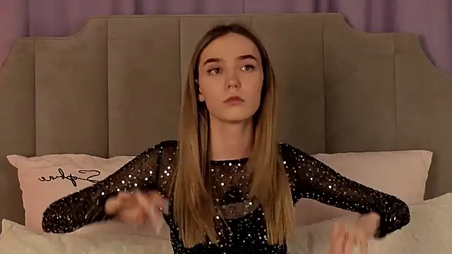 NikkiRyx online show from April 2026 03:11:01 PM