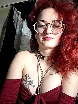 Persefoha online show from April 2026 07:58:01 PM