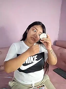 Noa Baker online show from April 2026 12:30:02 PM