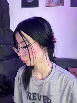 Snapshot of violettahotass chatting on February 2026 01:51:01 PM violettahotass online show from February 2026 01:51:01 PM