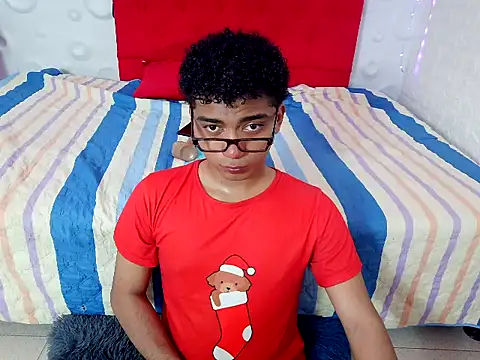 Snapshot of philipsex28 chatting on February 2026 10:36:01 PM philipsex28 online show from February 2026 10:36:01 PM