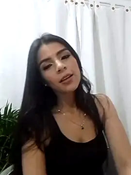 Snapshot of EvaMiranda chatting on June 2026 04:10:02 AM EvaMiranda online show from June 2026 04:10:02 AM